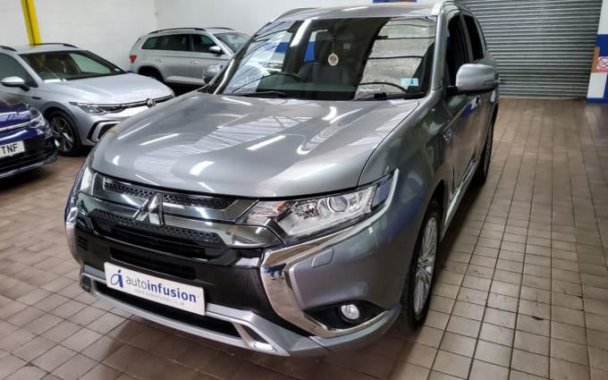 2025 Mitsubishi Outlander