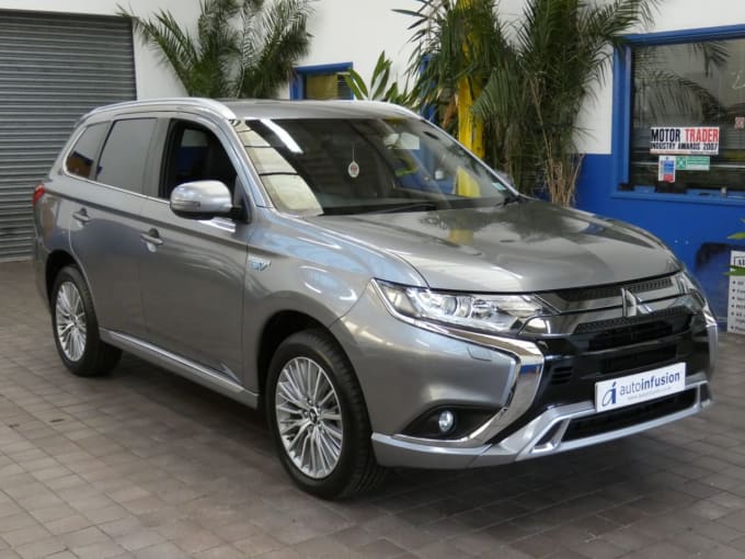 2025 Mitsubishi Outlander