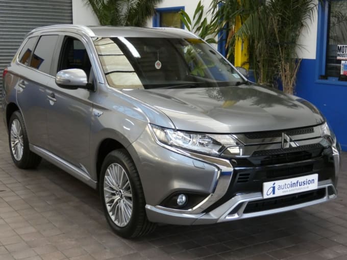 2025 Mitsubishi Outlander