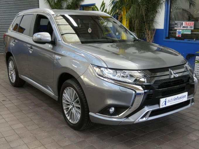 2025 Mitsubishi Outlander