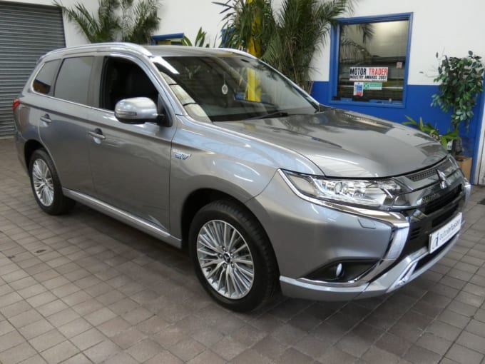 2025 Mitsubishi Outlander