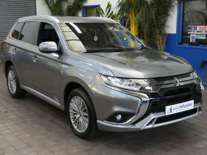 2025 Mitsubishi Outlander