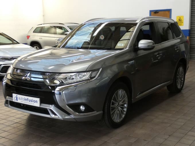 2025 Mitsubishi Outlander