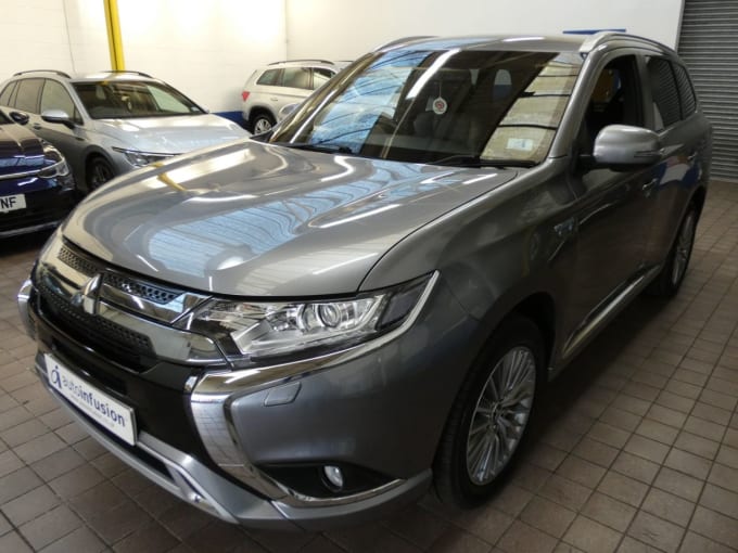 2025 Mitsubishi Outlander