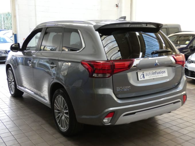 2025 Mitsubishi Outlander