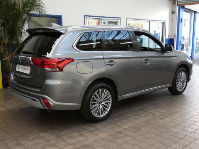 2025 Mitsubishi Outlander