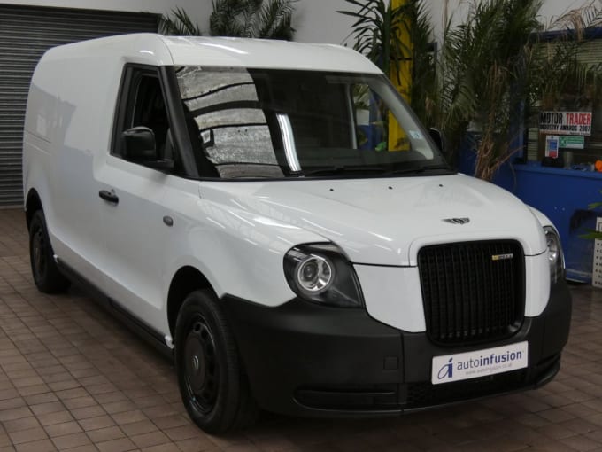 2025 Levc Vn5