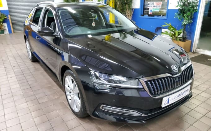 2025 Skoda Superb