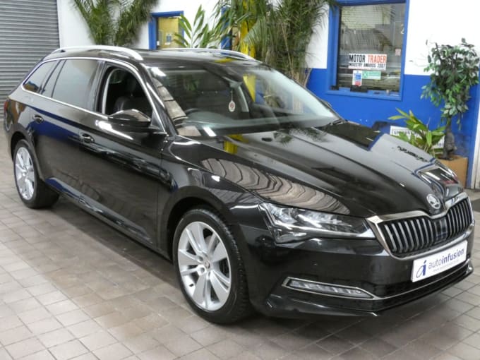 2025 Skoda Superb