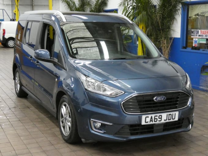 2025 Ford Grand Tourneo Connect