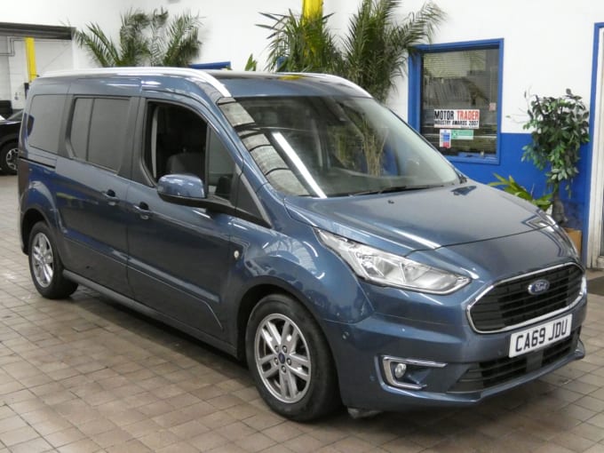 2025 Ford Grand Tourneo Connect