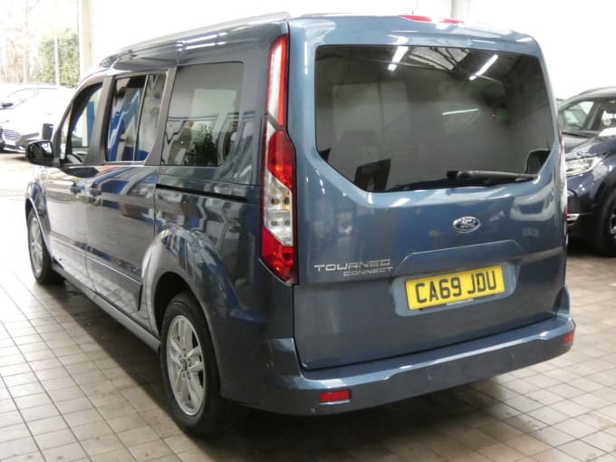 2025 Ford Grand Tourneo Connect