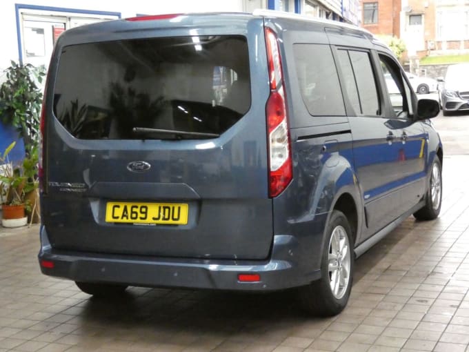 2025 Ford Grand Tourneo Connect