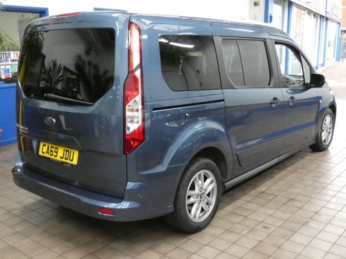 2025 Ford Grand Tourneo Connect