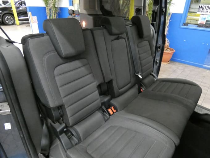 2025 Ford Grand Tourneo Connect