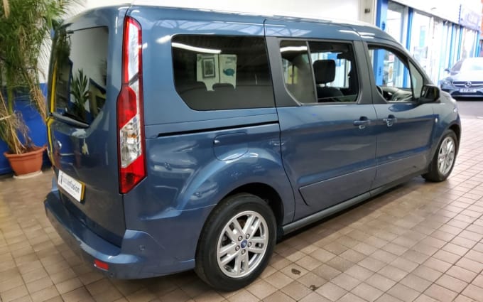 2025 Ford Grand Tourneo Connect