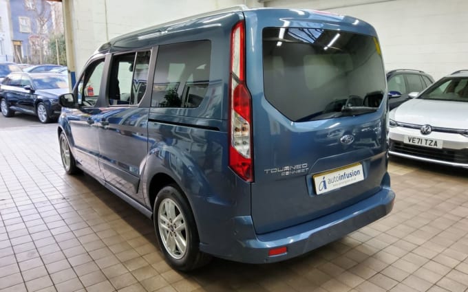 2025 Ford Grand Tourneo Connect