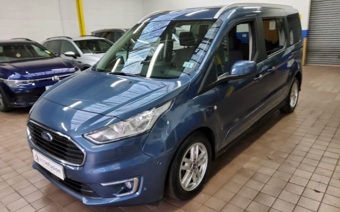 2025 Ford Grand Tourneo Connect