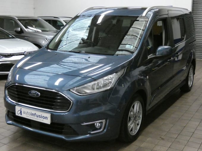 2025 Ford Grand Tourneo Connect