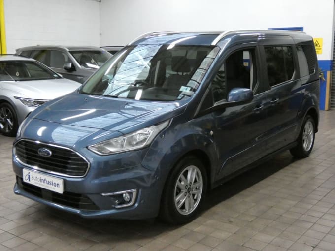 2025 Ford Grand Tourneo Connect