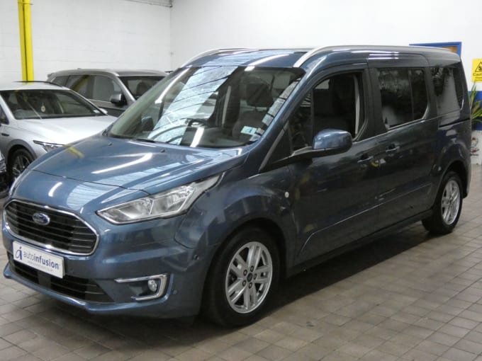 2025 Ford Grand Tourneo Connect