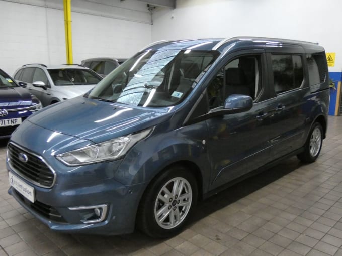 2025 Ford Grand Tourneo Connect