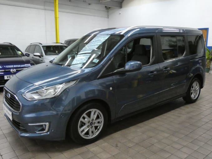 2025 Ford Grand Tourneo Connect