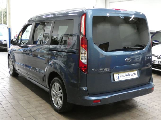 2025 Ford Grand Tourneo Connect