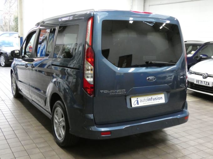 2025 Ford Grand Tourneo Connect