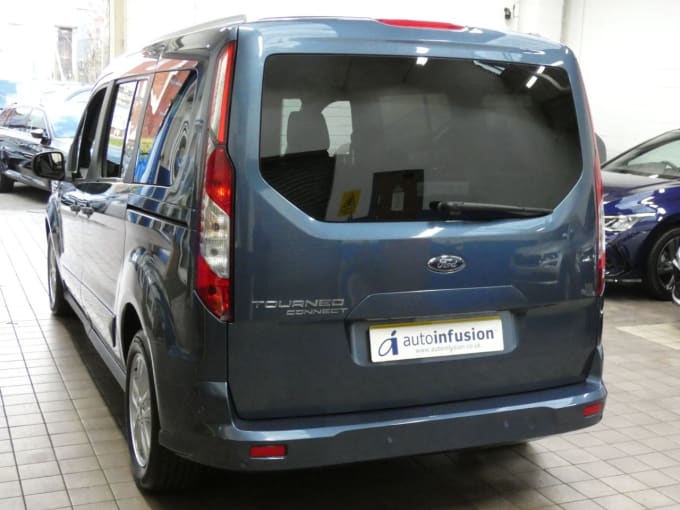 2025 Ford Grand Tourneo Connect