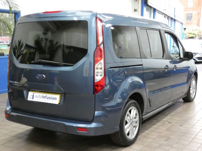 2025 Ford Grand Tourneo Connect