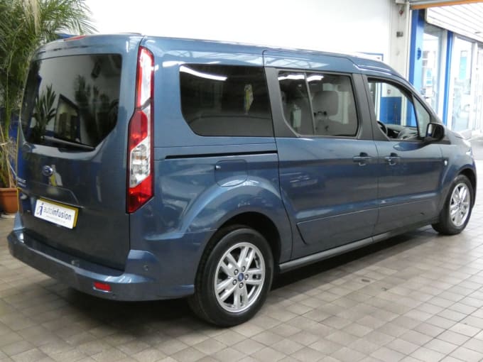 2025 Ford Grand Tourneo Connect