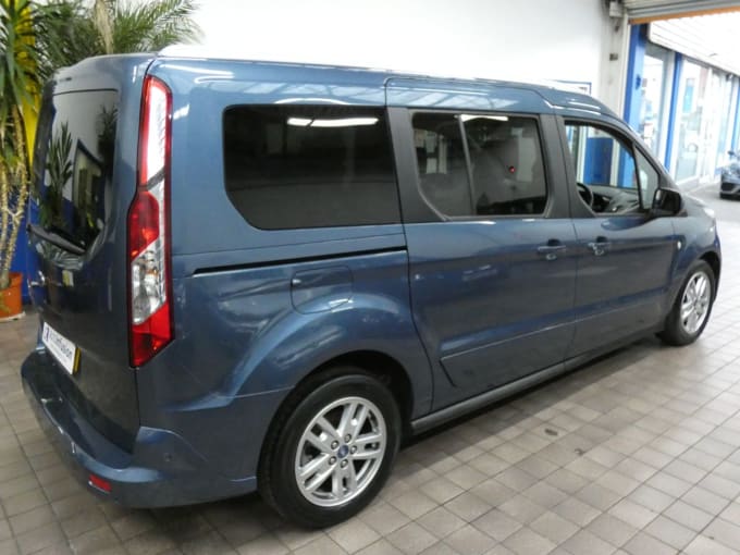 2025 Ford Grand Tourneo Connect