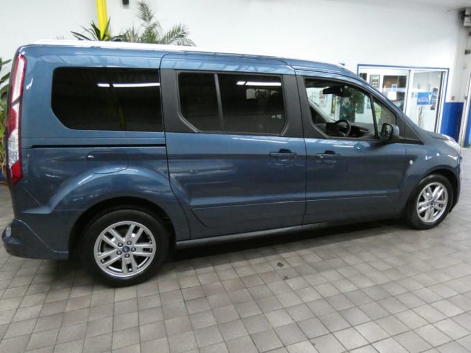 2025 Ford Grand Tourneo Connect