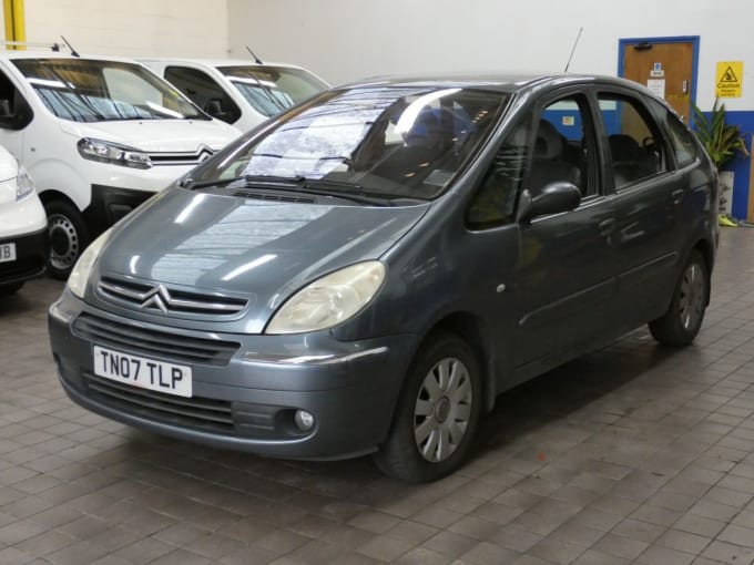 2025 Citroen Xsara Picasso