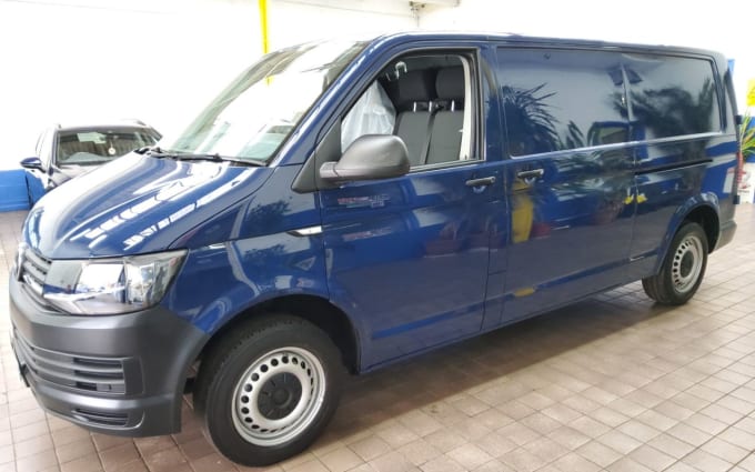 2025 Volkswagen Transporter