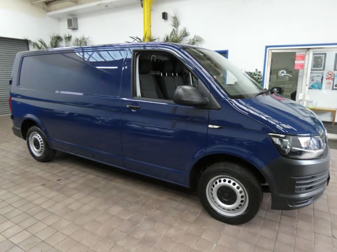 2025 Volkswagen Transporter