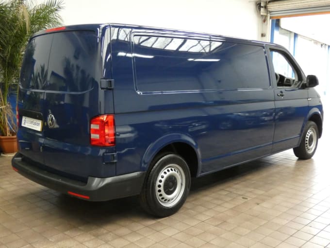 2025 Volkswagen Transporter