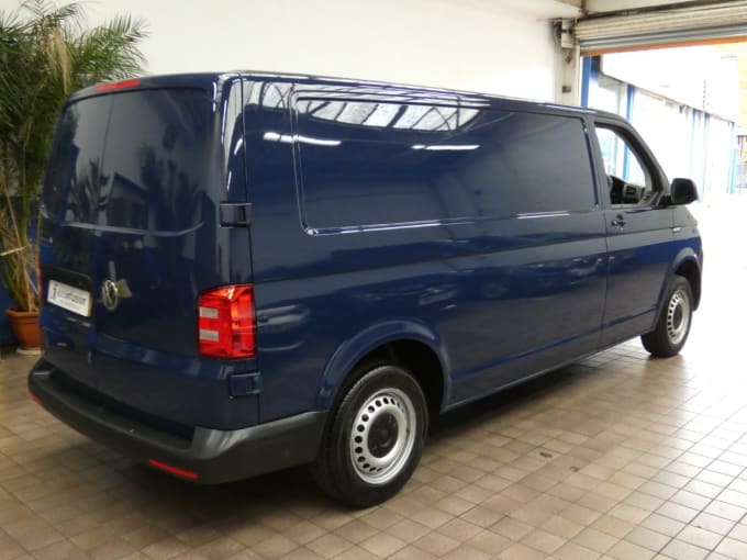 2025 Volkswagen Transporter