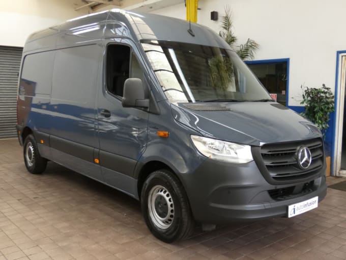 2025 Mercedes-benz Esprinter