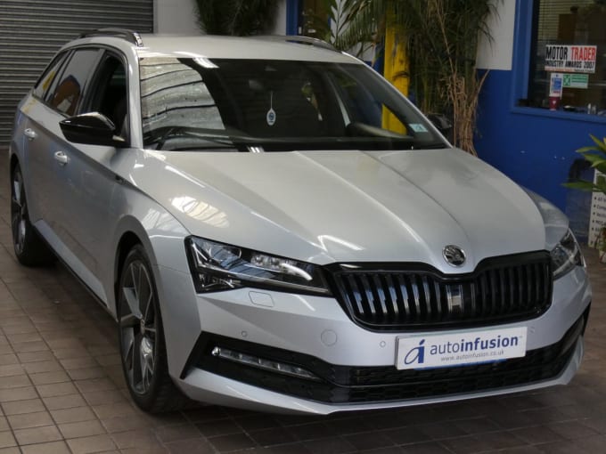 2025 Skoda Superb