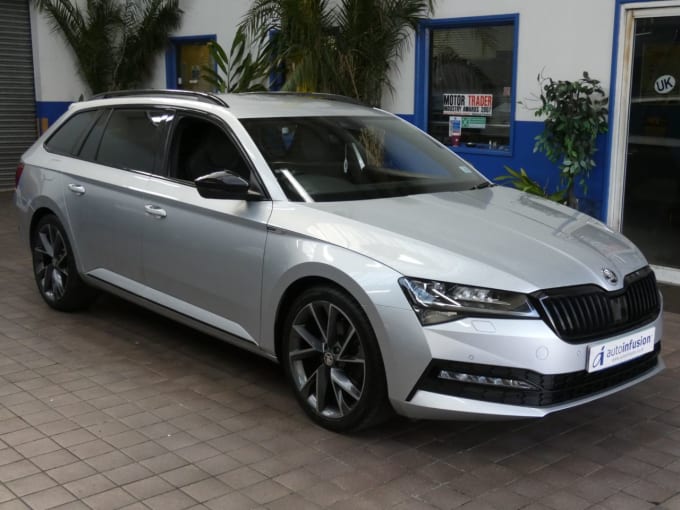 2025 Skoda Superb
