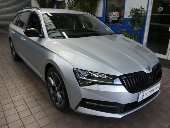 2025 Skoda Superb