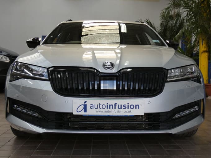 2025 Skoda Superb