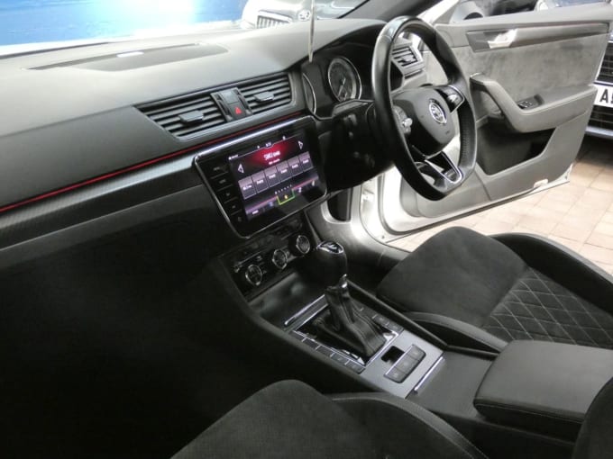 2025 Skoda Superb