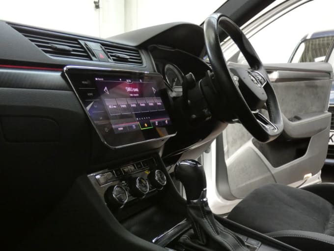 2025 Skoda Superb