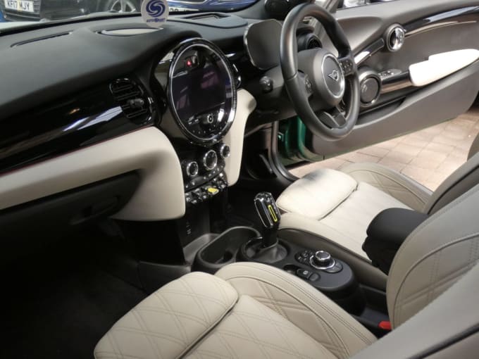 2025 Mini Electric Hatch