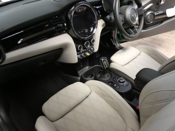 2025 Mini Electric Hatch