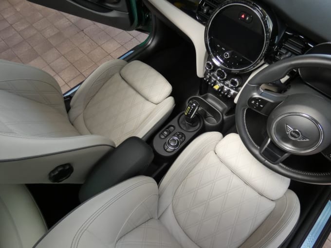 2025 Mini Electric Hatch