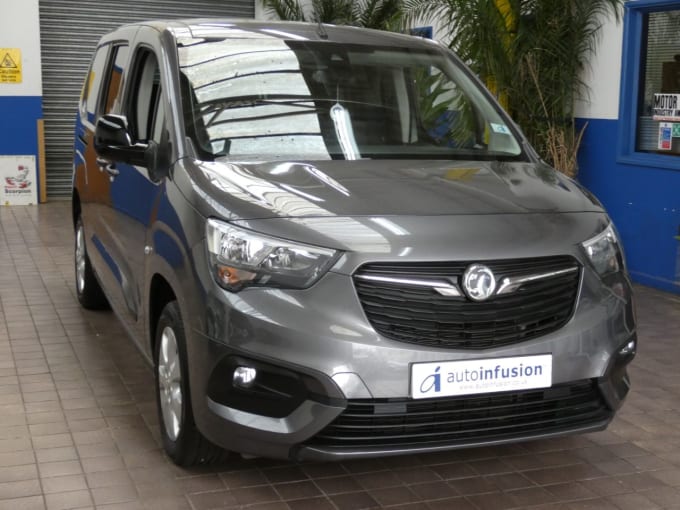 2025 Vauxhall Combo Life